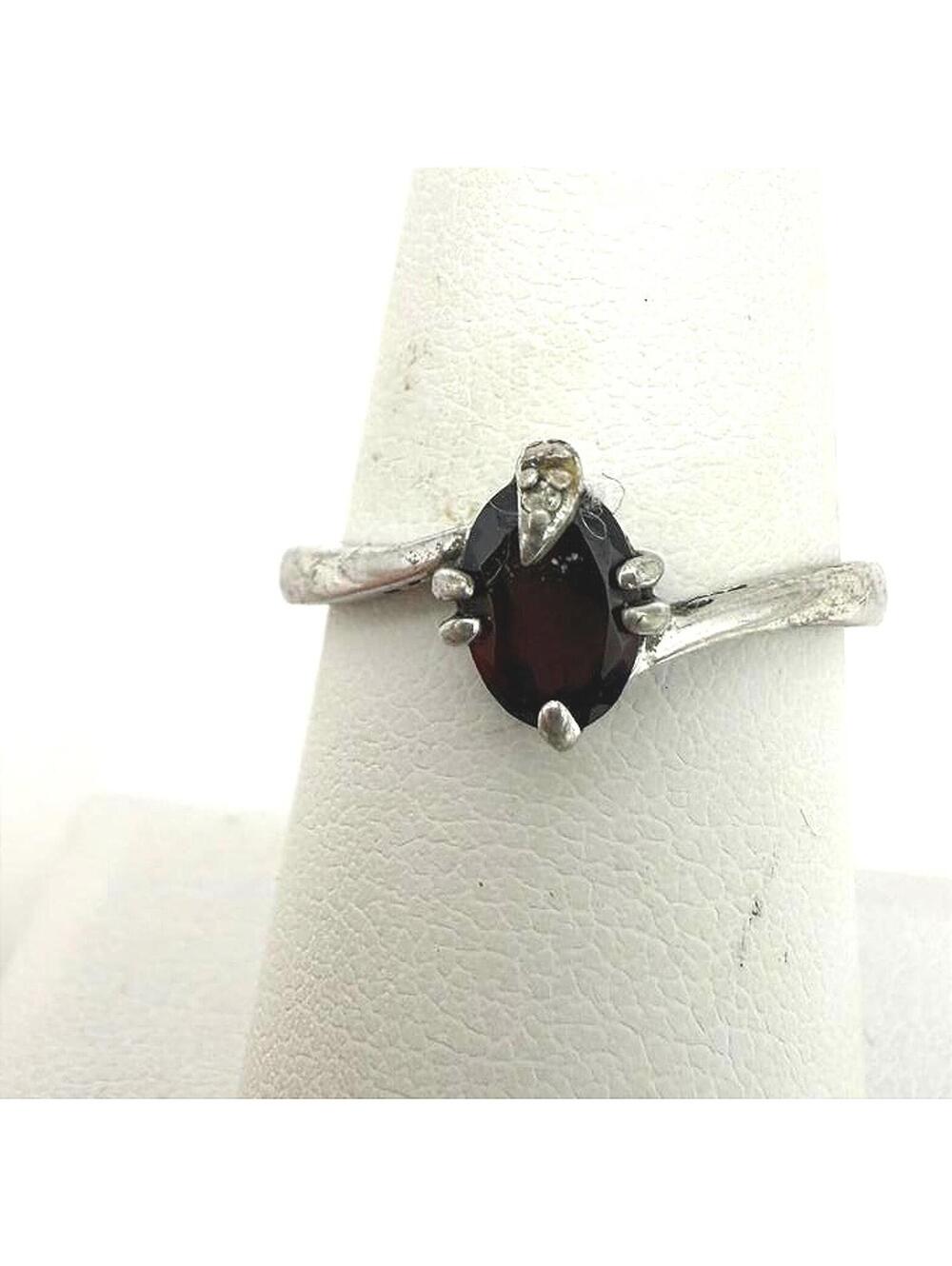 Sterling Silver Ring with Marquise Garnet Stone Size  6.75